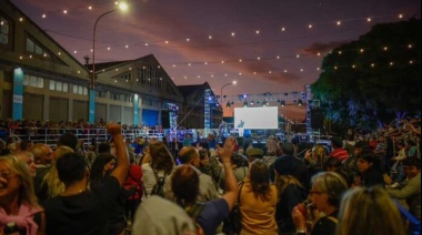Ingeniero White celebra la Fiesta del Camarón y el Langostino