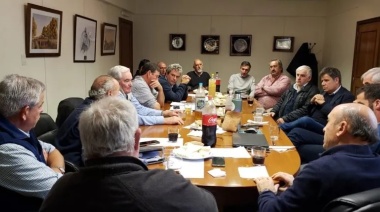 Facundo Manes se reunió con CARBAP acompañado por Fernando Vilella y Martín Rapetti