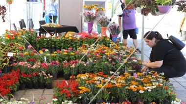 La Plata recuperó la Fiesta de la Flor, después de una década sin que se realizara