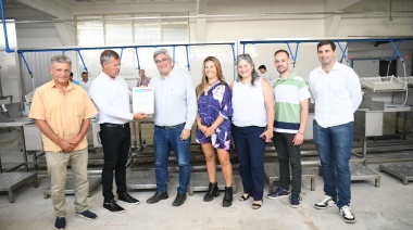 El Gobierno provincial habilitó una Planta Procesadora Escuela en el Puerto de Mar del Plata