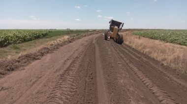 Olavarría despliega un amplio plan de mantenimiento y mejora de caminos rurales