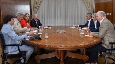 El Gobierno le prometió a la Mesa de Enlace que eliminará el impuesto al Cheque pero sin fecha