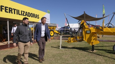 Gabriel Katopodis: "en la Provincia se hicieron 1.500 kilómetros de caminos rurales en los últimos dos años"