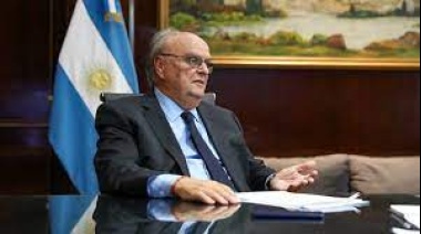 De Mendiguren apuesta a la industria para salir de la crisis