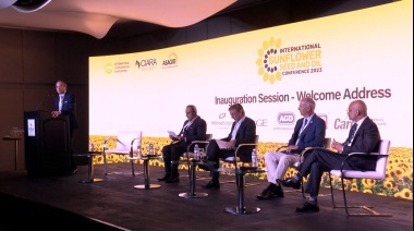 Representantes gubernamentales y empresarios del mundo destacan la importancia del girasol