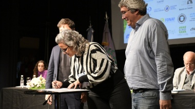 La Provincia firmó convenios con universidades para avanzar en el mejoramiento genético vegetal