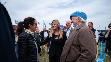 Marisa Fassi encabezó la inauguración del centro de remates Angus en el Mercado de Cañuelas