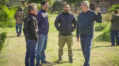 Dolores: el Municipio y la Provincia entregaron más de 1500 árboles a productores