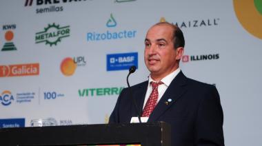 Pedro Vigneau aseguró que se apunta a duplicar exportaciones y eliminar retenciones