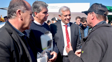 Julián Domínguez: "el Gobierno, por su filosofía, tiene la obligación de bajar las retenciones"