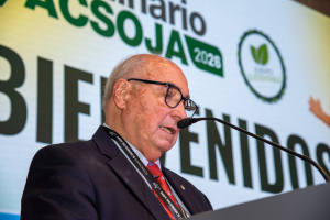 Rossi, “Tenemos una capacidad industrial instalada para procesar hasta 70 millones de toneladas que hoy no se aprovecha al máximo por estas distorsiones”, explicó.