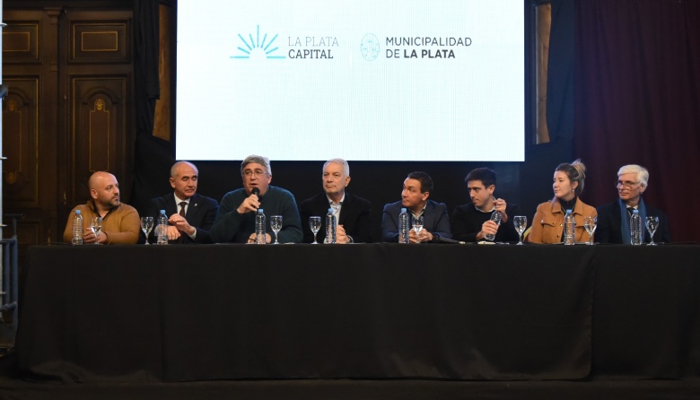 Javier Rodríguez y Julio Alak lanzan el plan de infraestructura para producción