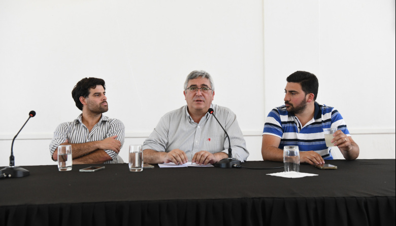 El ministro Javier Rodríguez estuvo en 25 de Mayo dialogando con los productores sobre la asistencia ante las inundaciones