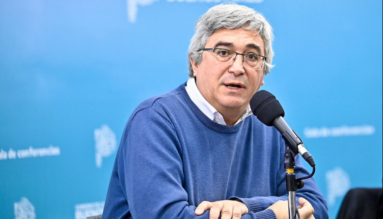 Javier Rodríguez pidió frenar la incorporación de nuevos buques para la pesca de calamar