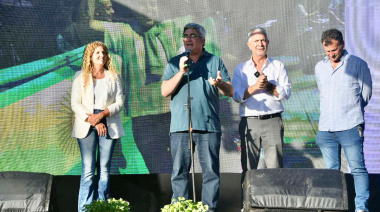 Javier Rodríguez encabezó la Expo Flor junto al intendente Julio Alak