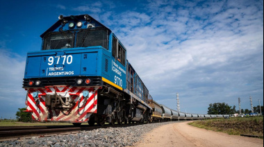 Luis Caputo anunció la licitación para privatizar los trenes de cargas