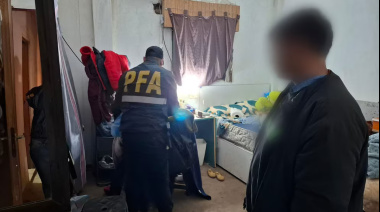 Cayó una red de trata laboral en un campo: retenían documentos y amenazaban con armas