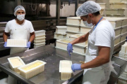 Las pymes lácteas califican su situación de ‘insostenible’