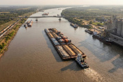 El Gobierno adjudicó la Hidrovía a Jan de Nul para garantizar la salida de las exportaciones