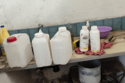Desarticularon una red que vendía agroquímicos adulterados